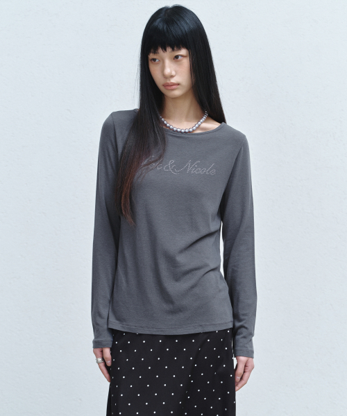 NICK&NICOLE(ニックアンドニコール)の「LETTERING GRAPHIC TOP_CHARCOAL(Tシャツ/カットソー・レディース・その他・FREE)」の1枚目の写真