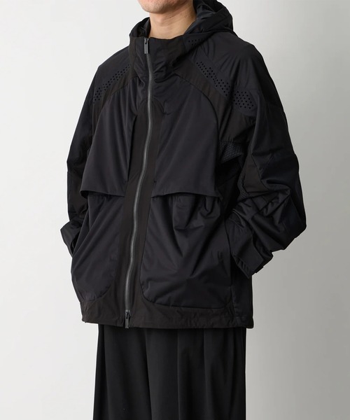 WHITE MOUNTAINEERING(ホワイトマウンテニアリング)の「【White Mountaineering/ホワイトマウンテニアリング】CONTRAST JACKET(ブルゾン・メンズ・ブラック・1/2)」の4枚目の写真