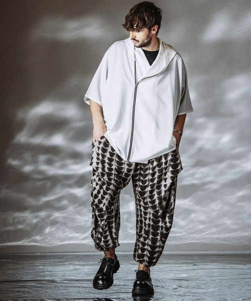 NO ID.(ノーアイディ)の「【NO ID.】Hood Dolman Zip Big Shirt / フード ドルマン ジップ ビッグ シャツ(シャツ/ブラウス・メンズ・その他23/グレー/ブラック/ホワイト・ONE SIZE)」の8枚目の写真