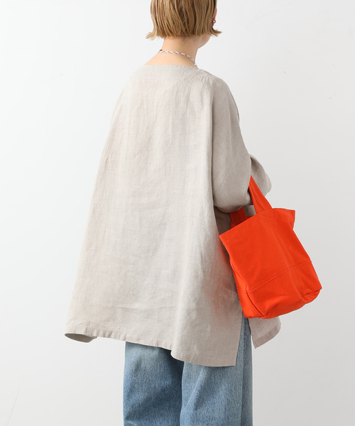 JOURNAL STANDARD LUXE（ジャーナルスタンダード　ラックス）の「エアリネンボートネック-ブラウス（シャツ/ブラウス・レディース・ネイビー/ベージュ/ブルー・FREE）」の7枚目の写真
