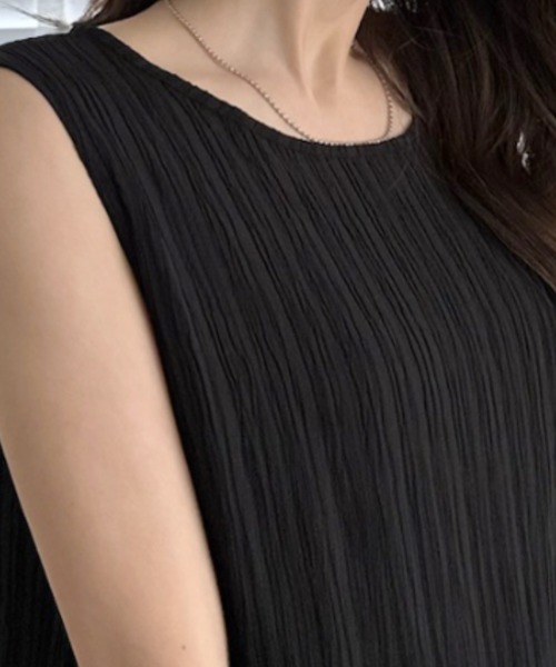 umune(ウムネ)の「ノースリーブワンピース ロング マキシ丈 ティアード フレア 袖なし 楊柳 シワ加工 ワッシャー ゆったり Aライン 体型カバー 涼しい 春夏(ワンピース・レディース・ミント/レッド/ブラック・FREE)」の4枚目の写真