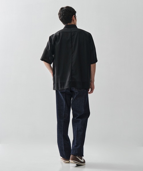 ATON(エイトン)の「【ATON / エイトン】別注TWIST WOOL GAUZE SHORT SLEEVE SHIRT(シャツ/ブラウス・メンズ・ネイビー/ブラック/グレー・2/4/6)」の8枚目の写真