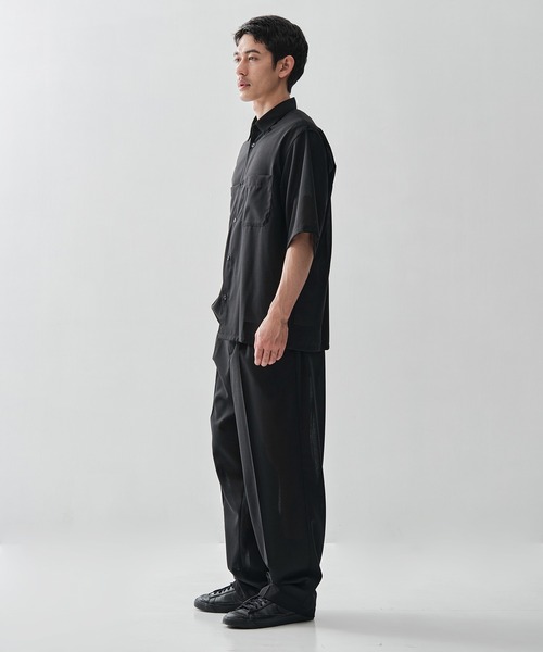 ATON(エイトン)の「【ATON / エイトン】別注TWIST WOOL GAUZE SHORT SLEEVE SHIRT(シャツ/ブラウス・メンズ・ネイビー/ブラック/グレー・2/4/6)」の11枚目の写真