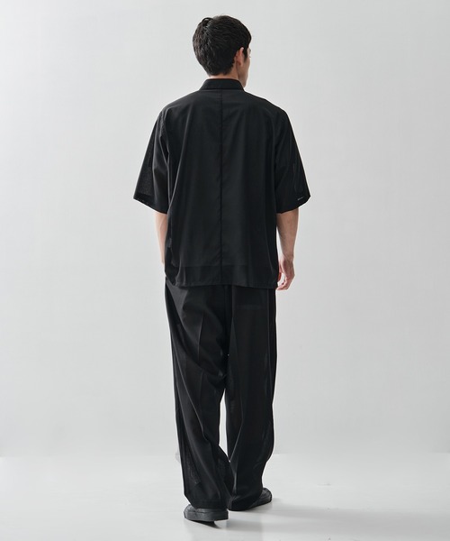ATON(エイトン)の「【ATON / エイトン】別注TWIST WOOL GAUZE SHORT SLEEVE SHIRT(シャツ/ブラウス・メンズ・ネイビー/ブラック/グレー・2/4/6)」の12枚目の写真