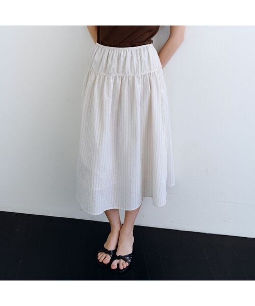 URAGO(ユラーゴ)の「Stripe shirring button skirt(スカート・レディース・クリーム/スカイブルー・MEDIUM/SMALL)」の2枚目の写真