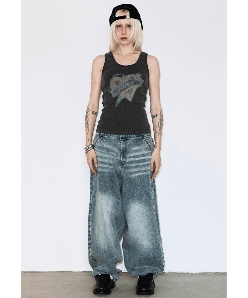 FANCY CLUB（ファンシークラブ）の「A'GEM/9 × .kom 『FANCY CLUB/ファンシークラブ』WASHED HEART SLEEVELESS/ウォッシュドハートスリーブレス（タンクトップ・レディース・グレー/ブルー・FREE）」の6枚目の写真