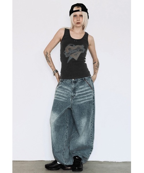 FANCY CLUB（ファンシークラブ）の「A'GEM/9 × .kom 『FANCY CLUB/ファンシークラブ』WASHED HEART SLEEVELESS/ウォッシュドハートスリーブレス（タンクトップ・レディース・グレー/ブルー・FREE）」の9枚目の写真