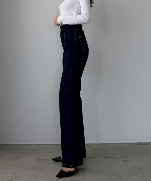 Louere（ルエレ）の「ハイウエストピンタックストレートデニムパンツ[高身長サイズST有り]（デニムパンツ・レディース・ワンウォッシュ/ブラック/ライトブルー・X-LARGE/LARGE/MEDIUM/SMALL/ST）」の12枚目の写真