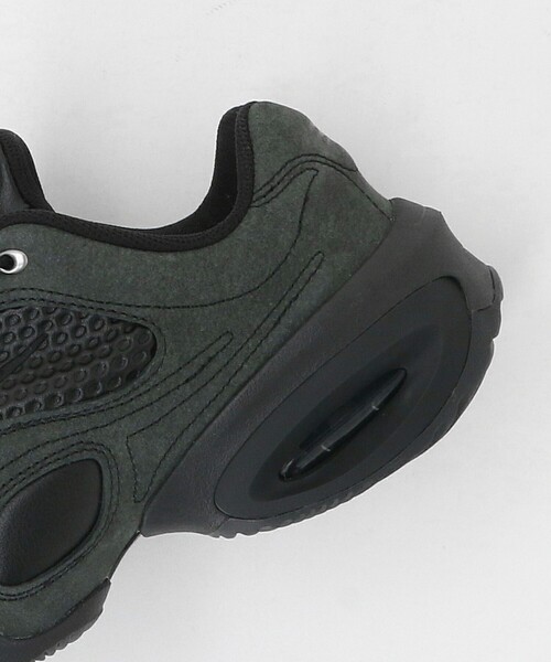 NIKE(ナイキ)の「<NIKE>エア マックス ミューズ SE(スニーカー・レディース・ブラック・24cm/23cm/25cm/24.5cm/23.5cm)」の4枚目の写真