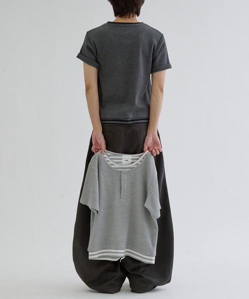 EPNK(イーピーエヌケー)の「Layered border short sleeve henly / レイヤードボーダーショートスリーブヘンリー(Tシャツ/カットソー・メンズ・ライトグレー/チャコールグレー・SMALL/MEDIUM/LARGE)」の22枚目の写真