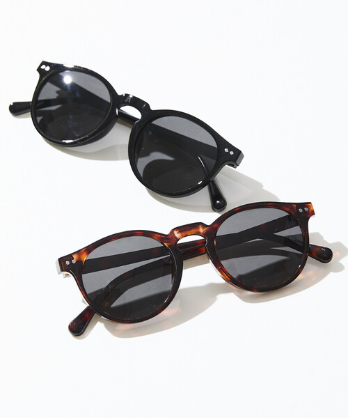 FREAK'S STORE(フリークスストア)の「限定展開 カラー ファッショングラス UVカット ユニセックス対応(サングラス・メンズ・ライトグレー/シルバー/チャコールグレー/オフホワイト/ナチュラル/グレー/ブラック/ダークグレー・フリ-)」の12枚目の写真
