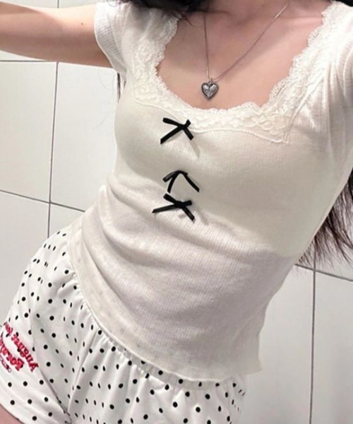 Vipoa(ヴィポア)の「スクエアネックリボンレーストップス(Tシャツ/カットソー・レディース・ホワイト・FREE)」の13枚目の写真