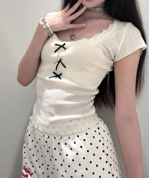 Vipoa(ヴィポア)の「スクエアネックリボンレーストップス(Tシャツ/カットソー・レディース・ホワイト・FREE)」の19枚目の写真