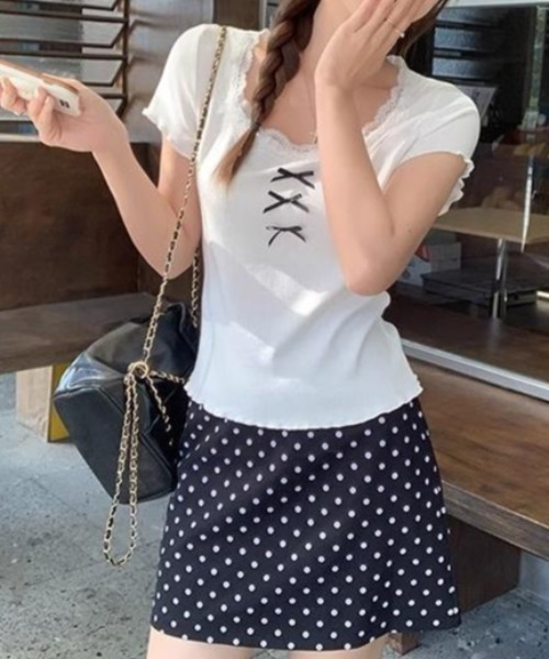 Vipoa(ヴィポア)の「スクエアネックリボンレーストップス(Tシャツ/カットソー・レディース・ホワイト・FREE)」の22枚目の写真