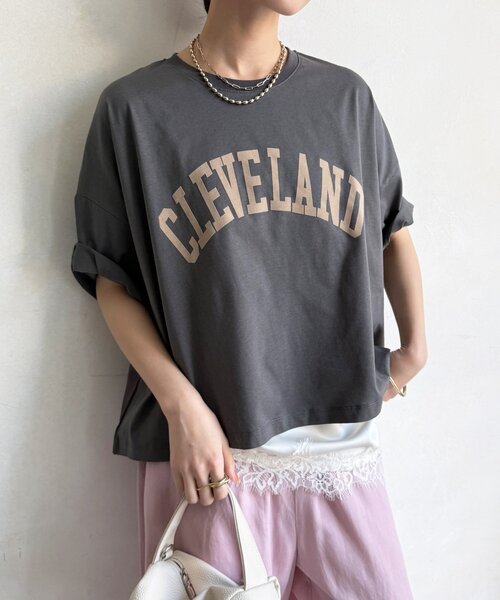 DouDou(ドゥドゥ)の「【WE限定】フロッキーロゴプリントTEE(Tシャツ/カットソー・レディース・オレンジ/チャコールグレー/カーキ/オフホワイト・FREE)」の21枚目の写真