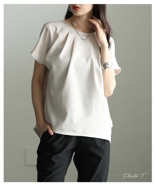 Sawa a la mode(サワアラモード)の「タックデザインブラウス(シャツ/ブラウス・レディース・モカ/オフホワイト/ブラック・FREE)」の4枚目の写真