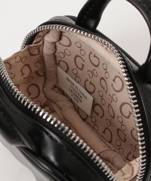 Guess(ゲス)の「JUSTINA Shoulder Satchel ショルダーバッグ(ショルダーバッグ・レディース・ブラック・ONE SIZE)」の14枚目の写真