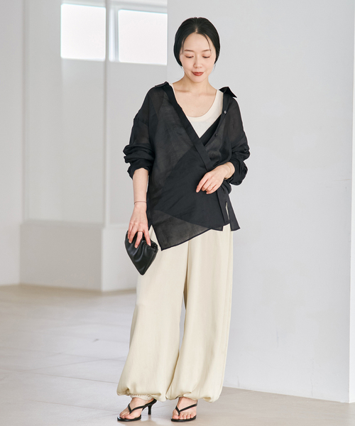 plage(プラージュ)の「minimal satin baloon パンツ(その他パンツ・レディース・カーキ/アイボリー・36/34/38)」の18枚目の写真