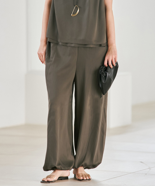 plage(プラージュ)の「minimal satin baloon パンツ(その他パンツ・レディース・カーキ/アイボリー・36/34/38)」の22枚目の写真