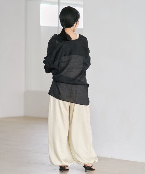 plage(プラージュ)の「minimal satin baloon パンツ(その他パンツ・レディース・カーキ/アイボリー・36/34/38)」の7枚目の写真