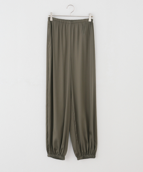 plage(プラージュ)の「minimal satin baloon パンツ(その他パンツ・レディース・カーキ/アイボリー・36/34/38)」の16枚目の写真