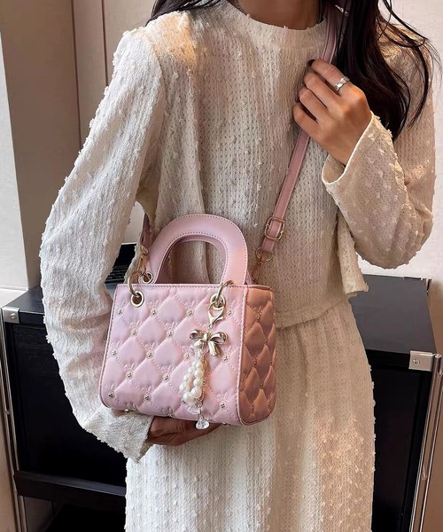 DRESS PLUS(ドレスプラス)の「キルティング チャーム付き ハンドバッグ(ハンドバッグ・レディース・ピンク/オフホワイト/ブラック・フリー)」の18枚目の写真