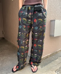 フラワーエンブロイダリーイージーパンツ