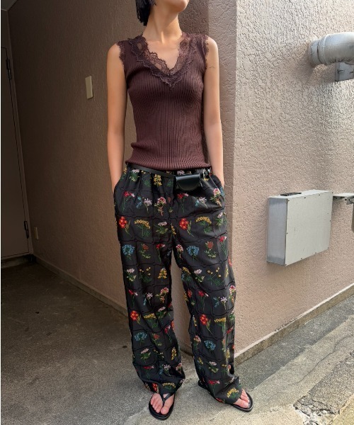 AIC.（エーアイシー）の「フラワーエンブロイダリーイージーパンツ（その他パンツ・レディース・アイボリー/ブラウン/ブラック・FREE）」の14枚目の写真