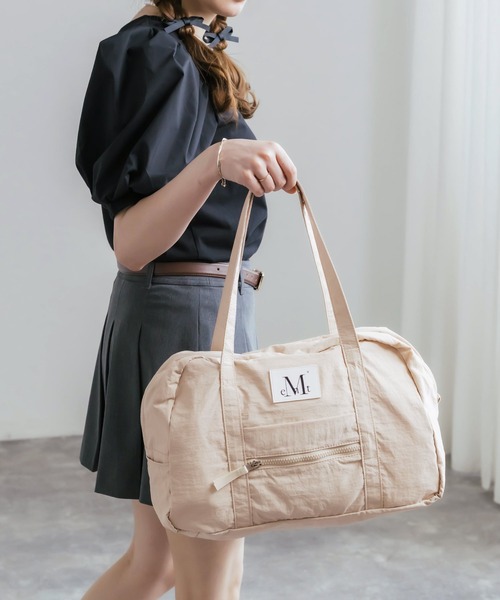 MUCENT(ムセント)の「MUCENT ムセント AMANDA FRONT POCKET SHOULDER BAG UNISEX ボストンバッグ/ショルダーバッグ(ボストンバッグ・メンズ・ベージュ/ブラック・FREE)」の5枚目の写真