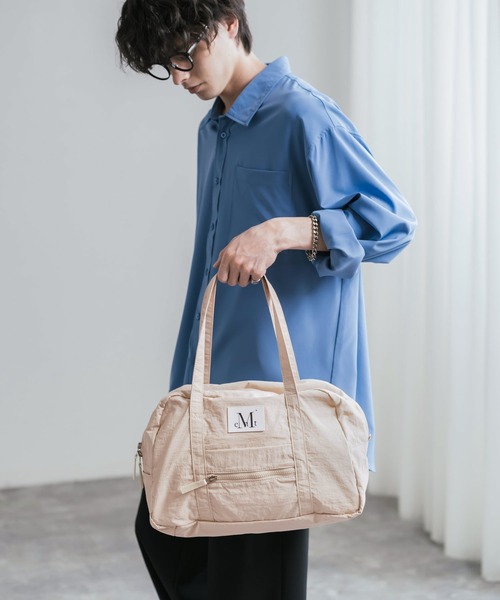 MUCENT(ムセント)の「MUCENT ムセント AMANDA FRONT POCKET SHOULDER BAG UNISEX ボストンバッグ/ショルダーバッグ(ボストンバッグ・メンズ・ベージュ/ブラック・FREE)」の9枚目の写真