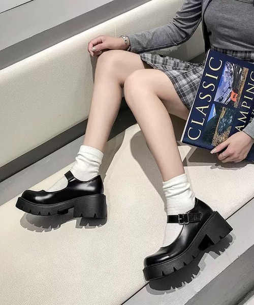 lulufa(ルルファ)の「厚底プラットフォームメリージェーンパンプス(パンプス・レディース・ブラック・LARGE/MEDIUM)」の6枚目の写真