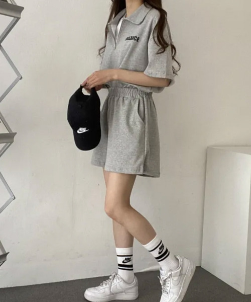 VIVID LADY(ビビッドレディー)の「ハーフジップ半袖プルオーバー×ショートパンツ スウェットセットアップ(セットアップ・レディース・ライトグレー/ブラック/ブルー/グレー・FREE)」の16枚目の写真