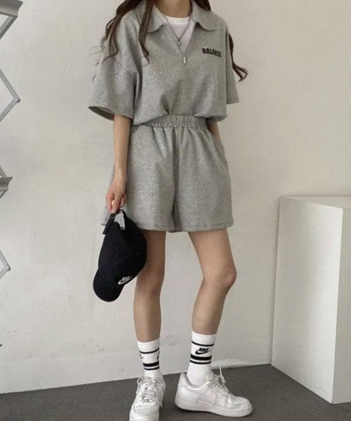 VIVID LADY(ビビッドレディー)の「ハーフジップ半袖プルオーバー×ショートパンツ スウェットセットアップ(セットアップ・レディース・ライトグレー/ブラック/ブルー/グレー・FREE)」の17枚目の写真