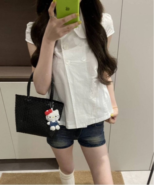 WEGO(ウィゴー)の「ダブルボタンパフスリーブコンパクトシャツ(シャツ/ブラウス・レディース・ホワイト・MEDIUM/LARGE)」の4枚目の写真