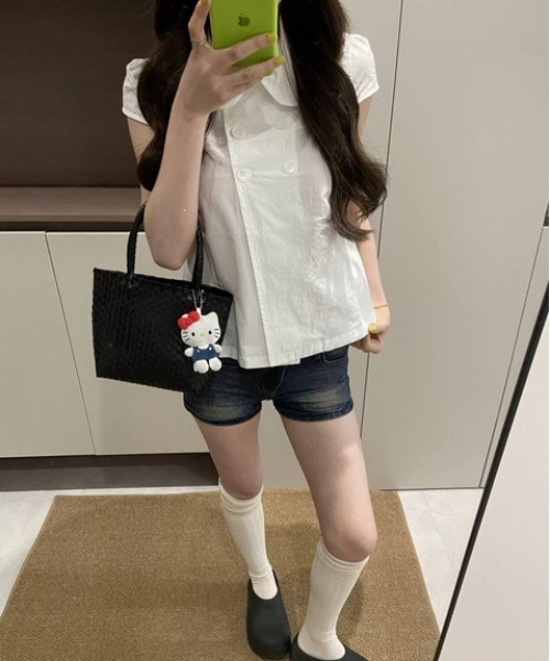 WEGO(ウィゴー)の「ダブルボタンパフスリーブコンパクトシャツ(シャツ/ブラウス・レディース・ホワイト・MEDIUM/LARGE)」の11枚目の写真