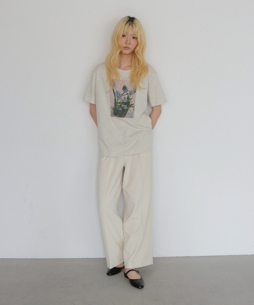 CLEIO（クレイオ）の「【CLEIO】フラワーフォトプリントTシャツ FLOWER PHOTO PRINT TEE（Tシャツ/カットソー・レディース・チャコールグレー/オフホワイト/オートミール・FREE）」の16枚目の写真