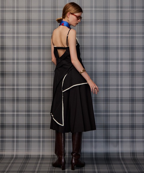 MAISON SPECIAL(メゾンスペシャル)の「Pleated Shorts/プリーツショートパンツ(その他パンツ・レディース・ベージュ/グレー/ブラック・36/38)」の13枚目の写真