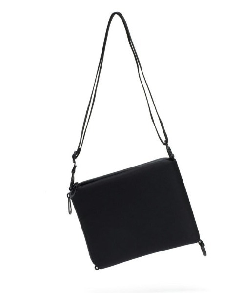 Cote&Ciel（コートエシエル）の「【cote&ciel/コートエシエル】 Inn S Sleek Black / サコッシュ ショルダーバッグ（ショルダーバッグ・メンズ・ブラック・FREE）」の5枚目の写真