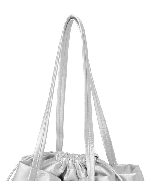 AMERICAN HOLIC(アメリカンホリック)の「スタッズポケットA4トートバッグ(トートバッグ・レディース・ブラック/シルバー/アイボリー・FREE)」の15枚目の写真