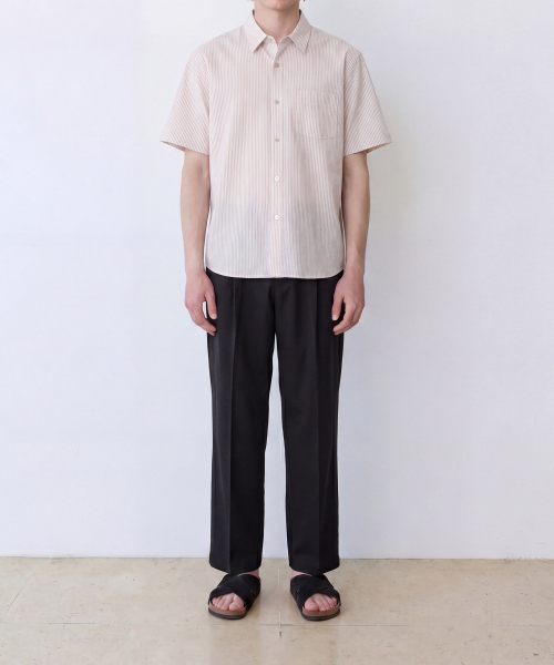EDINBURGH CLUB(エディンバラクラブ)の「OVERSIZED SHORT SLEEVE STRIPE SHIRT (BEIGE)(シャツ/ブラウス・メンズ・Beige・SMALL/MEDIUM/LARGE)」の2枚目の写真