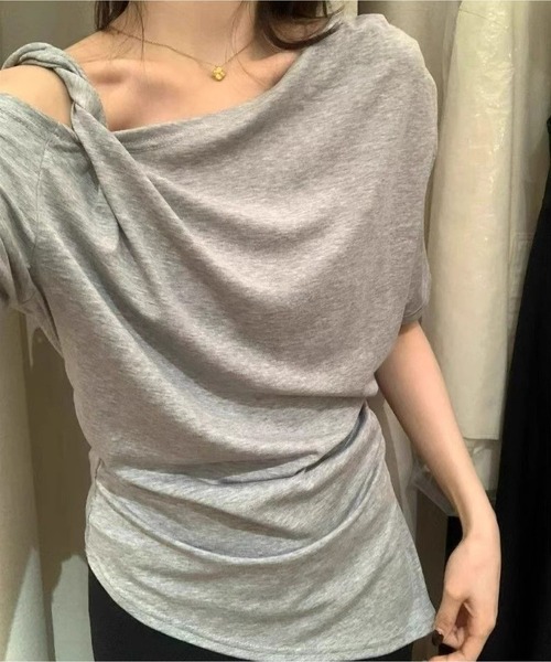 MAISON DE THERESE(メゾン ド テレーズ)の「変形オフショルダートップス(Tシャツ/カットソー・レディース・White/Black/GRAY・M)」の3枚目の写真