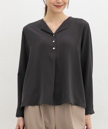 開襟ブラウス