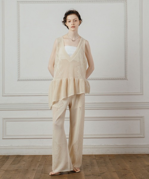 CREDONA(クレドナ)の「LACE KNIT TOPS/レースニットトップス(ニット/セーター・レディース・ネイビー/ライトイエロー・FREE)」の3枚目の写真