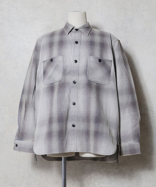 HOUSTON(ヒューストン)の「HOUSTON ヒューストン VINTAGE VIYELLA SHIRT / ビンテージライク フェード加工 ビエラシャツ 無地 ストライプ チェック柄 オンブレチェック ブロックチェック 長袖シャツ(シャツ/ブラウス・メンズ・ブラック系/ブラウン系/オリーブ系1/ブラック系1/ブラウン系1/ネイビー系/ブルー系/グレー系/カーキ系/レッド系1/グリーン系/レッド系/ターコイズブルー系1/グリーン系1/ブラック/グレー/オリーブ/ネイビー/グリーン系その他/グレー系その他/ブラック系その他/マスタード/ライム/ブラウン系2/ライトグレー系/ブラック系2/ブルー系その他/レッド系3/レッド系2/パープル系/ブルー系1/ネイビー系1・XXL/XL/L/M)」の8枚目の写真