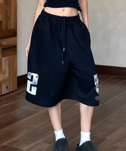 Vipoa(ヴィポア)の「Loose logo sweat shorts(スウェットパンツ・レディース・ブラック/ブルー・FREE)」の4枚目の写真