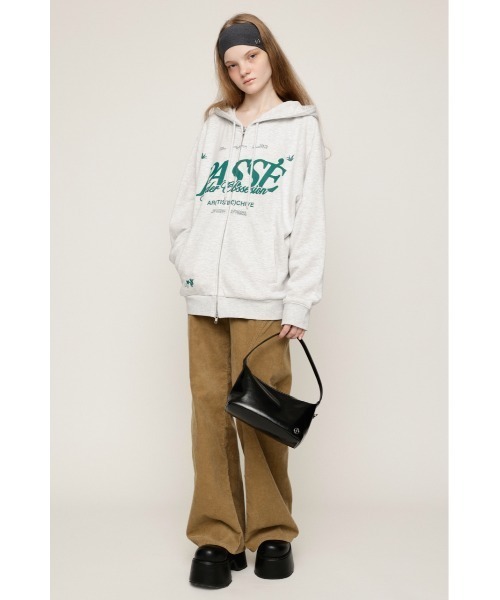 SLY(スライ)の「2 SIZE LOGO HOODIE 2サイズロゴフーディー 秋服(パーカー・レディース・ライトブラック/ホワイト系その他2/ブラウン/レッド・1/2)」の5枚目の写真