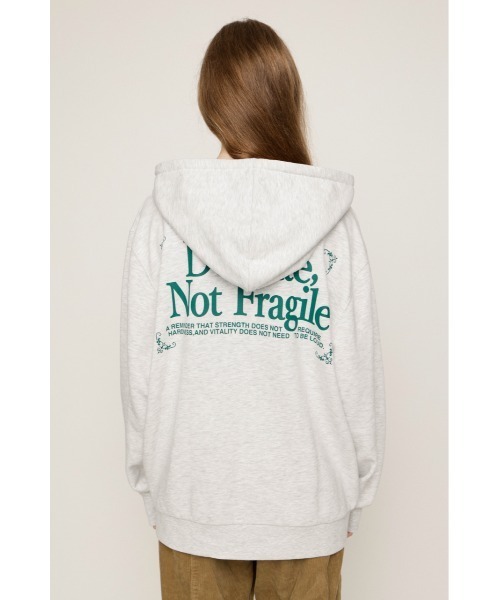 SLY(スライ)の「2 SIZE LOGO HOODIE 2サイズロゴフーディー 秋服(パーカー・レディース・ライトブラック/ホワイト系その他2/ブラウン/レッド・1/2)」の11枚目の写真