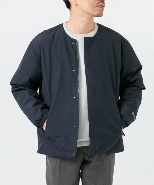 URBAN RESEARCH ROSSO MEN(アーバンリサーチロッソメン)の「『別注』+phenix WINDSTOPPER by GORE-TEX LABS ノーカラーダウンジャケット(ダウンジャケット/コート・メンズ・ブラック/ネイビー・SMALL/MEDIUM/LARGE/X-LARGE)」の3枚目の写真