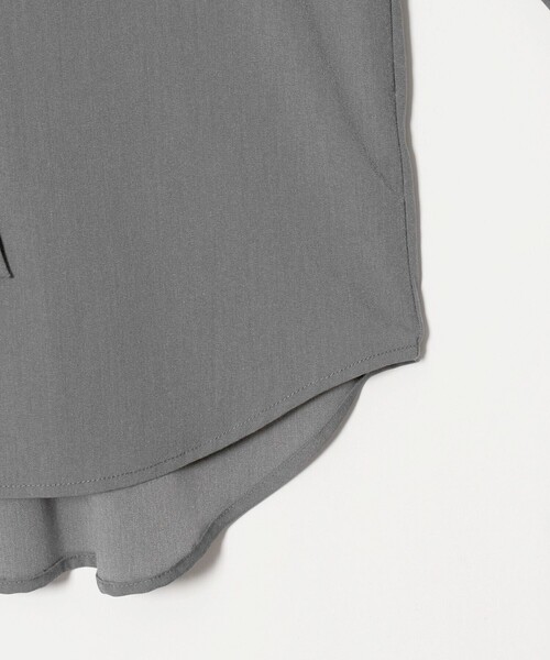 A DAY IN THE LIFE UNITED ARROWS(アデイインザライフユナイテッドアローズ)の「デニムライク ボウタイ バンドカラーブラウス <A DAY IN THE LIFE>(シャツ/ブラウス・レディース・ダークグレー/ライトブルー/ロイヤルブルー・FREE)」の13枚目の写真