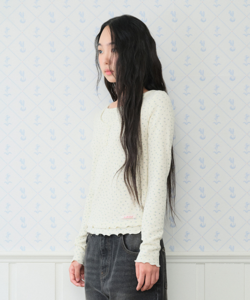 AMESWORLDWIDE（アメスワールドワイド）の「CLASSIC FLOWER HENLEY NECK LS TEE CREAM（Tシャツ/カットソー・レディース・その他・SMALL/MEDIUM）」の7枚目の写真